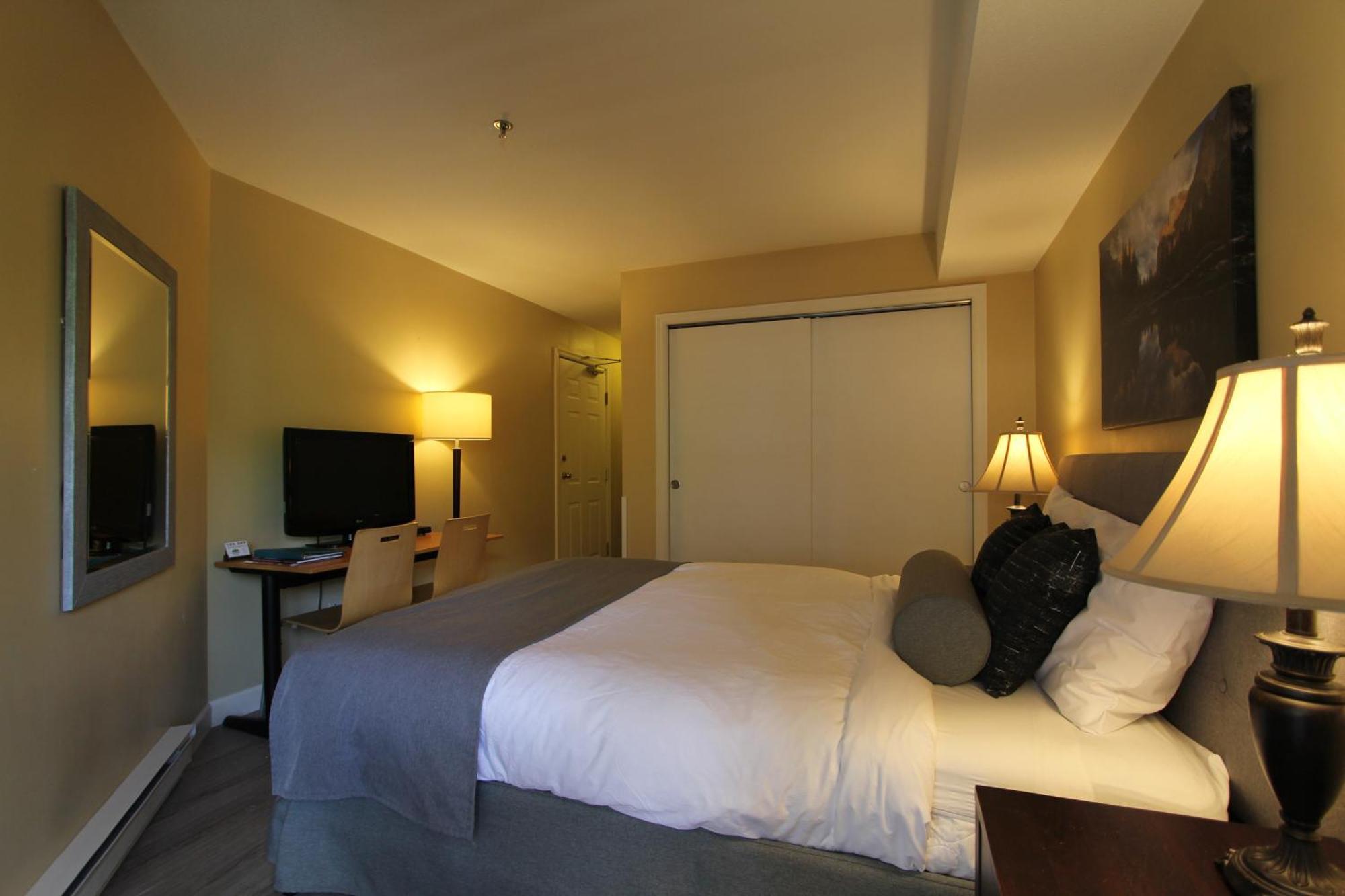 Apartment Marketplace By Retreats